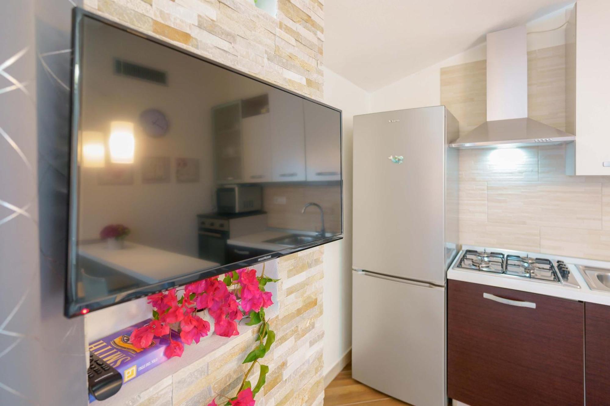 Exclusive Use Swimming Pool Available From June To September Cagliari Exterior photo